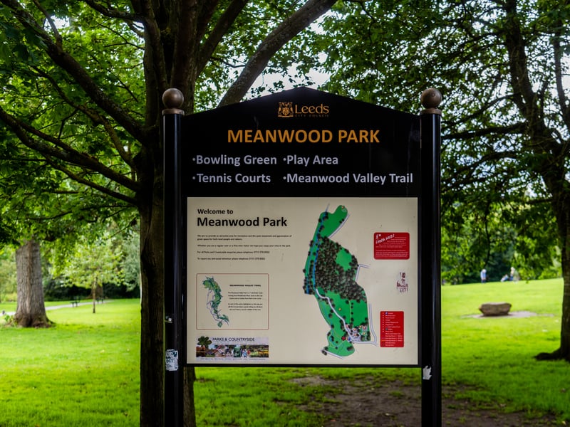 A continuous green corridor runs through it via the Meanwood Valley Trail, linking woods, streams and parks straight into the city centre. It feels like nature cuts directly through the suburb rather than sitting beside it.