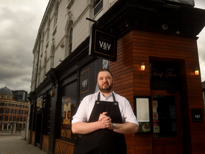 For something more adventurous, Chef Jono at V&V offers tasting menus built around seasonal produce. The restaurant's five-course menu changes with what is available, making it a perfect spot for an autumn meal.