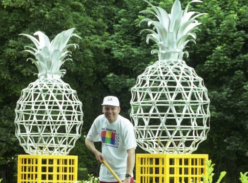 Giant steel pineapples were installed on the traffic island at the Board Inn back in August 2000 as part of Sunderland's entry into the Britain in Bloom competition.