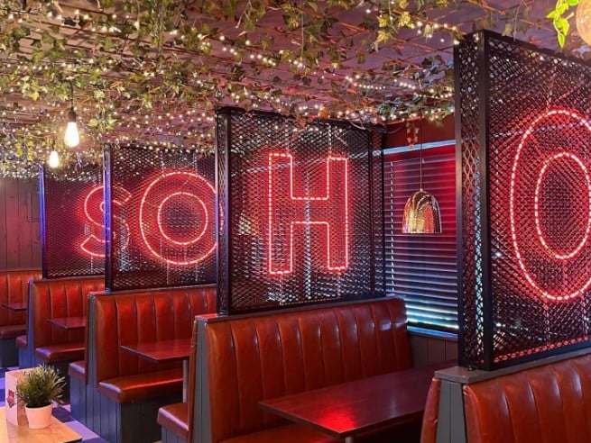Always scoring highly is Little SoHo Jordanhill and is recognised in the Overall category of the Diner's Choice awards. It rated 4.9 with 2,105 reviews. 