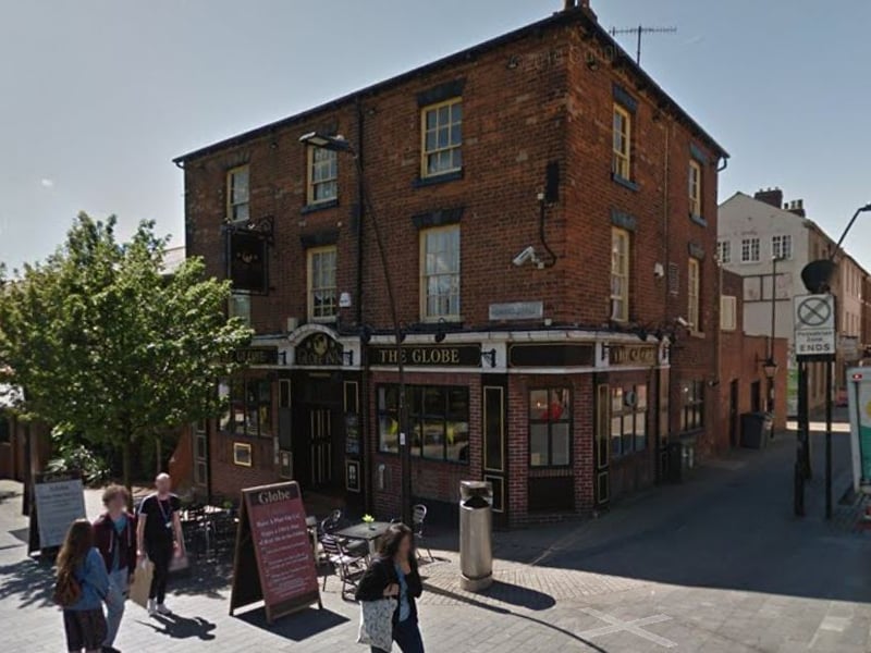 The Globe pub is located right across from Sheffield Hallam's main university building. It's a Bustling pub with a bargain-burger menu, live TV sports and regular student party nights.