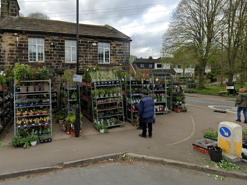 The runaway winner for value. Jeremy Handley stated the "best value is Chana stores Yeadon," while Yvonne Foy highlighted their "good price on everything." It’s a local institution that many described as their "go-to" for a bargain. 🪴 76 Henshaw Lane, Yeadon, Leeds, LS19 7RZ