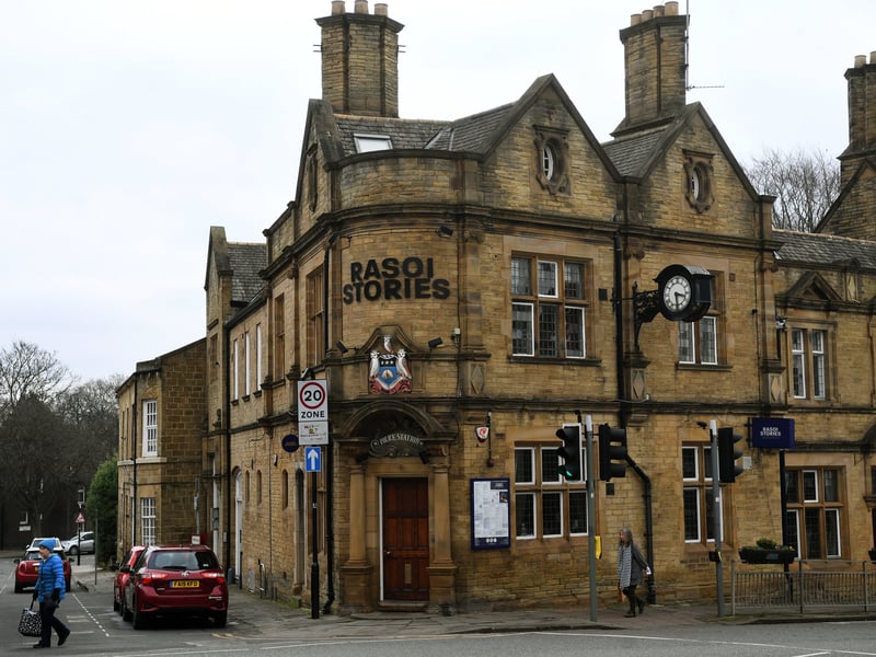 Described as "the most consistently desirable 'village' suburb in Leeds", ChatGPT's highlights include the excellent café culture and relaxed atmosphere.