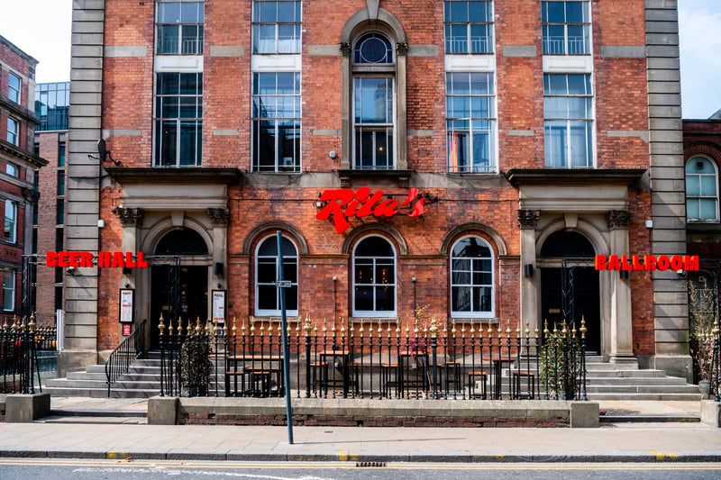 11 bars and fan zones to watch Leeds United's FA Cup Semi Final this ...
