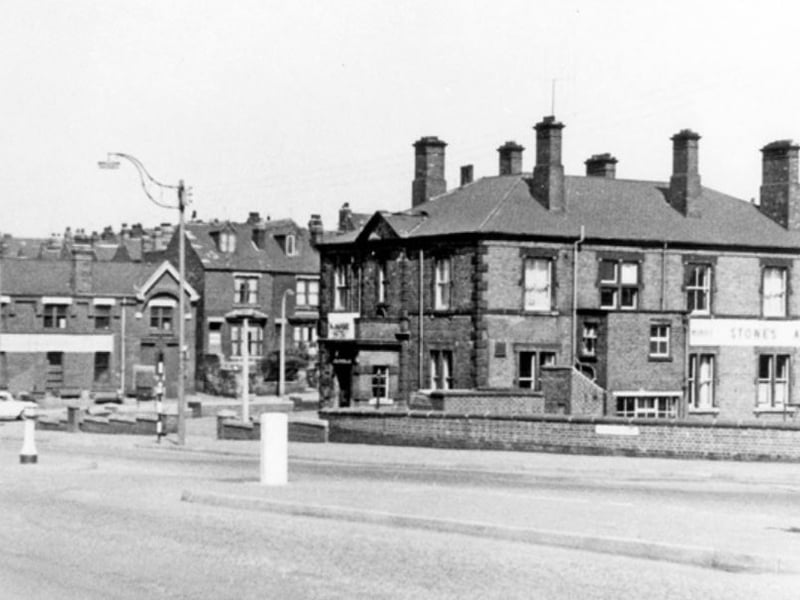 Plumpers Hotel and the B and C Co-op, on Sheffield Road, Tinsley, showing the junction with Bawtry Road, in 1962. It was demolished to make way for the M1 and Tinsley roundabout.