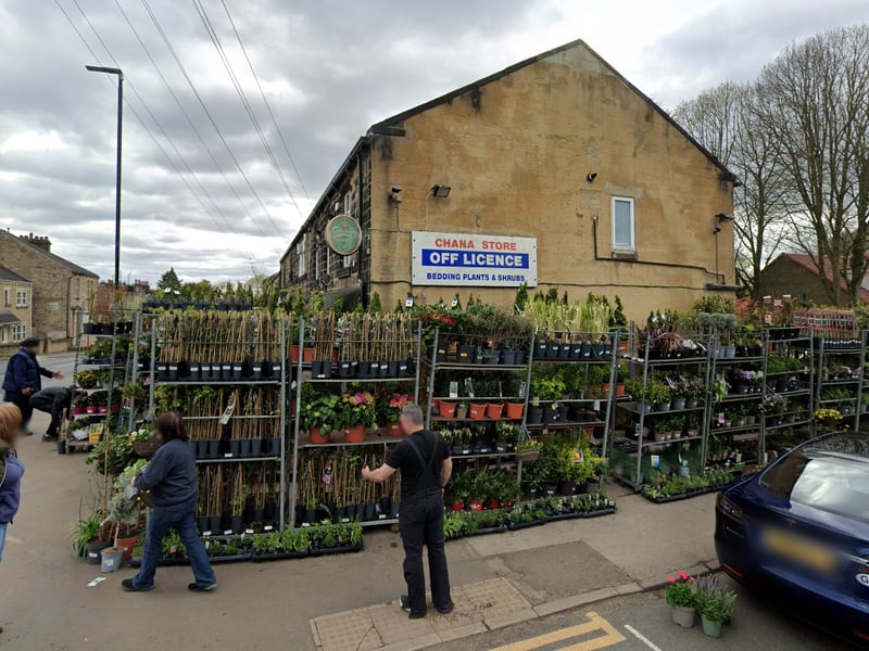 For those who want incredible value without traditional garden centre price tags, reader Alison Larkin calls this independent store "fabulous." She insists it offers "fabulous plants and fabulous prices that beat any traditional garden centre hands down." 📍 Hawthorn Avenue, Yeadon, LS19 7XL