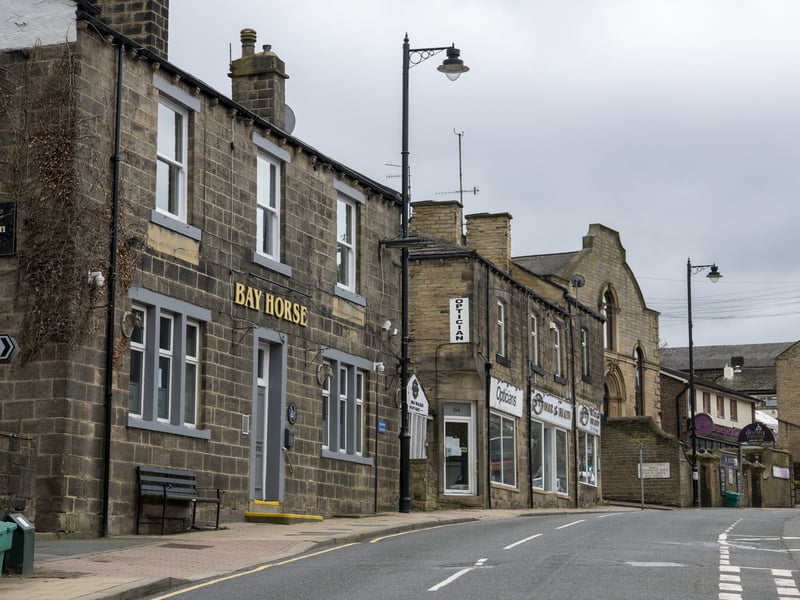 If you want to head to the city centre from Leeds suburb Farsley, head to New Pudsey Station and catch one of their 12-minute trains which usually depart every 20 minutes. Several Farsley bus services, such as the 508 and 72, can also get you to central Leeds in about 30 minutes, depending on traffic.