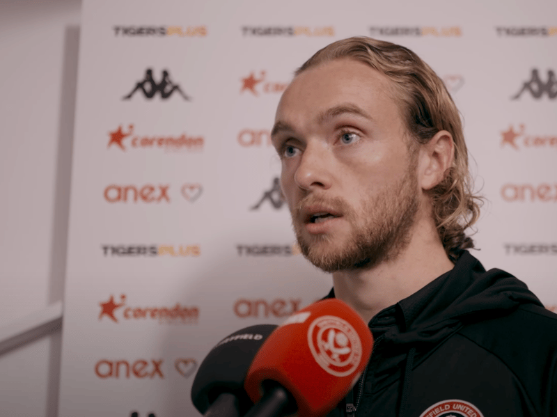 Former Everton wonderkid Tom Davies is still without a club after leaving Sheffield United at the end of last season. The 28-year-old has struggled with injuries in recent years.