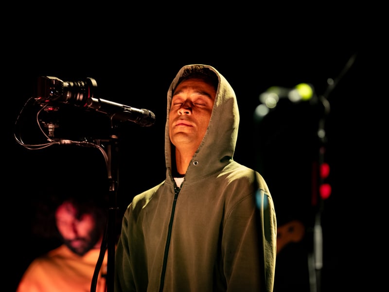 South London rapper Loyle Carner headlines a special outdoor show framed by the iconic 12th-century ruins. Supported by a stacked bill including Jordan Rakei, KOKOROKO, Kofi Stone, and Bricknasty. 📍 Kirkstall Abbey