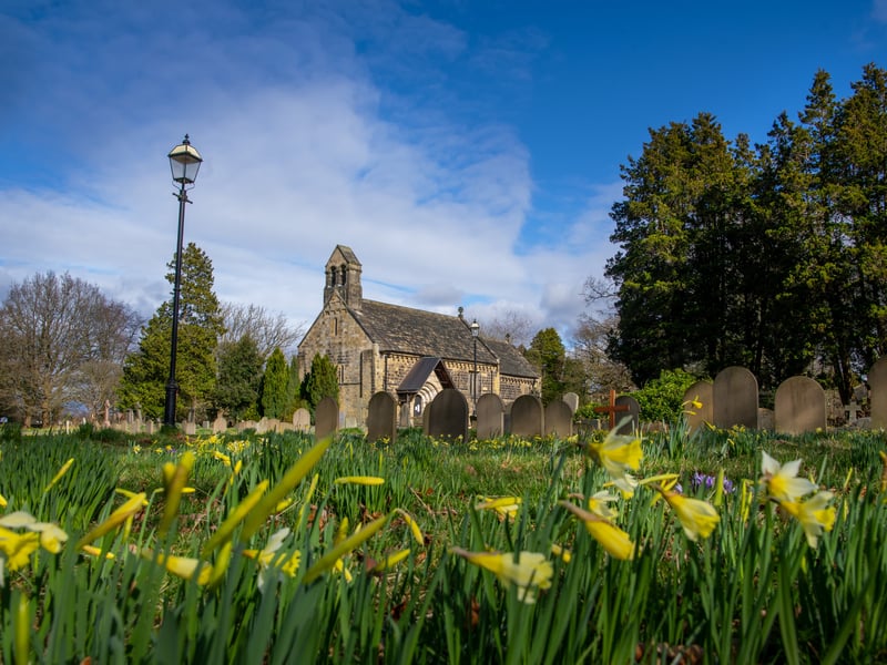 Bordered by woodland, farmland edges and access to Golden Acre Park and Meanwood Valley routes, Adel blends suburban housing with immediate countryside access.