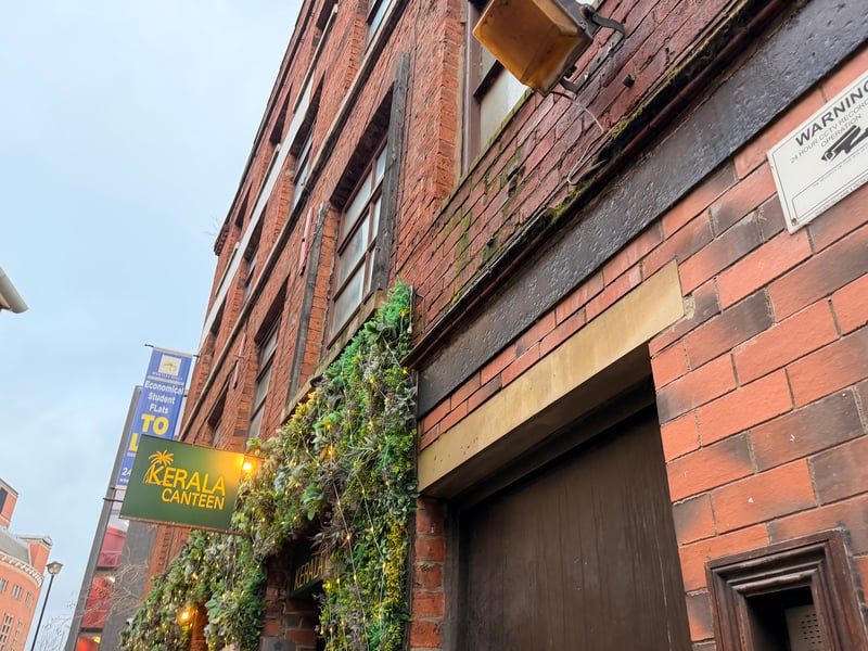 A standout spot for South Indian cuisine, Kerala Canteen earns top marks for its rich, aromatic spice blends and welcoming hospitality. Recent diners frequently recommend the chicken curry packed with subtle regional flavours. 📍 5 St Peter's Pl, Leeds LS9 8AQ