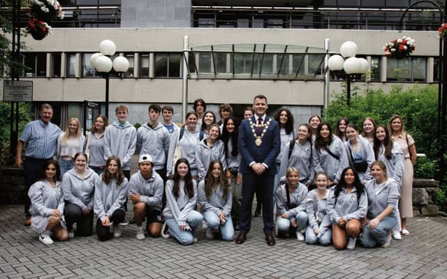 Mayor Eddie Hoare and Programme Directors Brian Fahy and Dr Johanna Clancy with students from the Celtic Irish American Academy during a visit to City Hall last month.