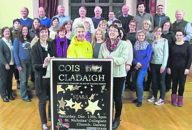 Cois Cladaigh preparing for their Simon concert.