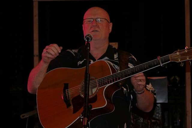 Mick Hanly will play his first gig in Spiddal in 20 years on August 20