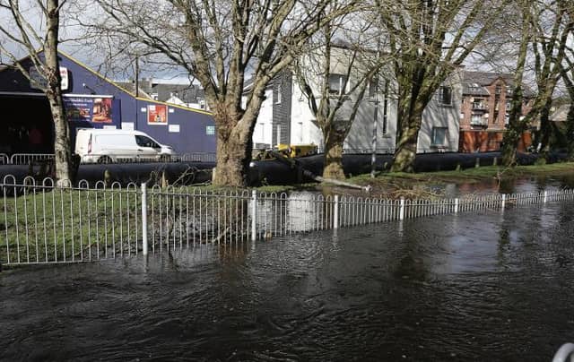 An inflatable dam in place near Ballinasloe to keep the flood waters at bay. Photo: Hany Marzouk.