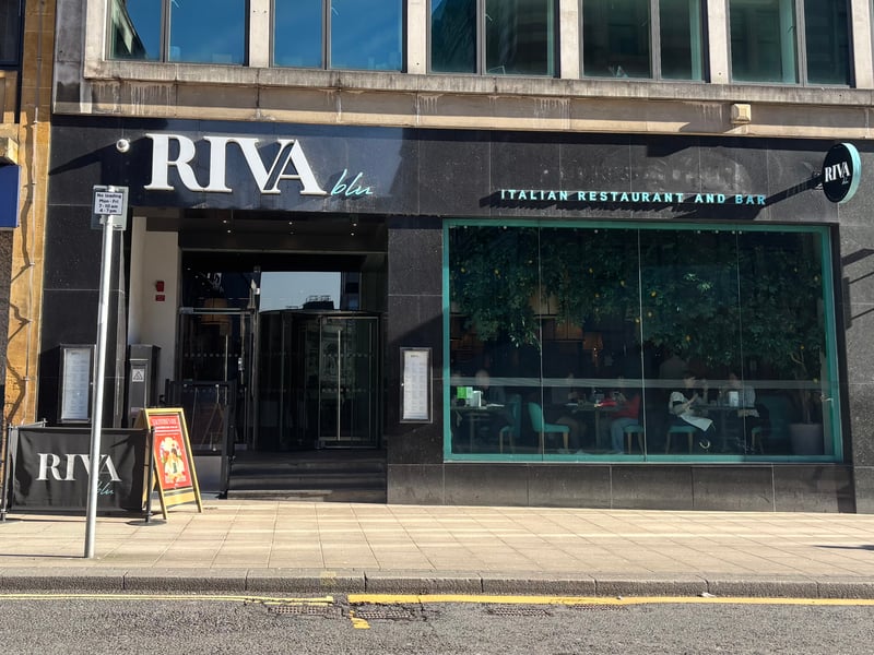 Riva Blu, located on Park Row, was the tenth most booked restaurant last month. It boasts a 4.6 star rating based on 420 reviews. 📍Park Row, Leeds LS1 5HD