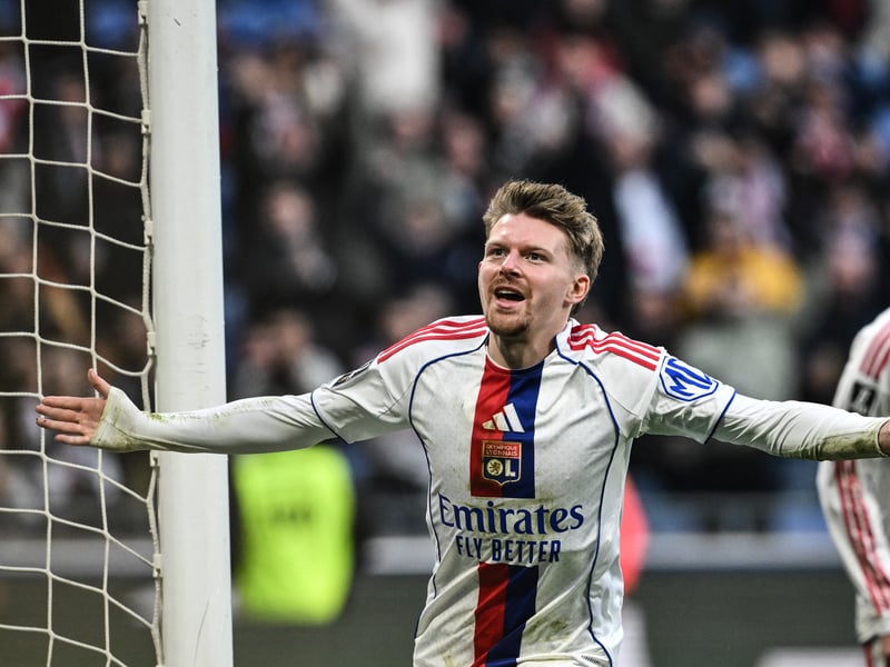 Leeds were linked with interest in the Lyon playmaker last month with reports suggesting talks were underway. The YEP understands, however, that his situation is similar others in that Leeds like the Czech international but little more at this stage.