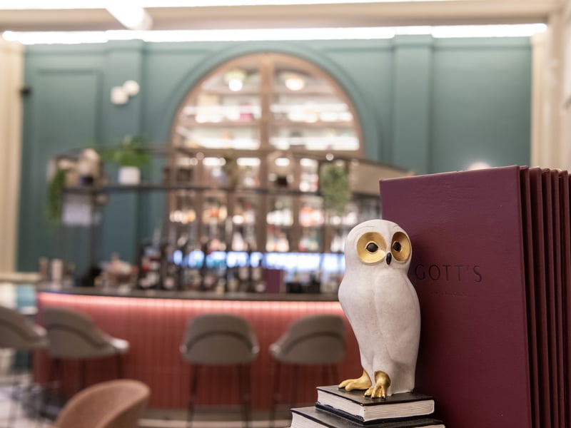 Following the refurbishment of The Met Hotel, Gott's Bar & Kitchen serves seasonal British dishes, cocktails and sharing plates in stylish surroundings.