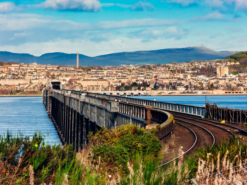 Dundee City has a population of 17,576 18-24-year-olds and 65 suitable job vacancies per 1,000 young people.