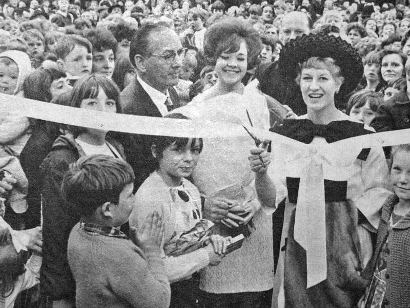 A new chapter for shopping in Oakengates began in June 1967 as Miss Jean Morton from ATV’s popular Tingha and Tucker programme officially opened the new Co-op supermarket at Unity House. The arrival of a modern supermarket would have been a big moment for local shoppers – do you remember visiting the Co-op, and the familiar sights and sounds of shopping there?