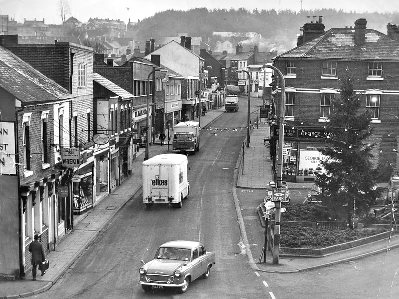 A quiet moment in Market Street, Oakengates, captured in December 1967. With little traffic and a calm atmosphere, this peaceful street scene offers a glimpse of everyday life before the pace of modern town centres changed. Do you remember Market Street as it looked back then, the shops that lined the road, or the familiar faces you would see while out and about?