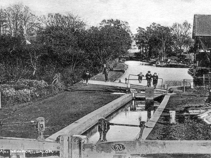 This postcard offers a charming glimpse of Newport's canal locks a century ago. Posted in 1925, it carried a simple message home: "Dear mother, I hope to be back Thursday about 3 o'clock. With love, Nellie." Addressed to Mrs Sanderson in Retford, Nottinghamshire, it is a reminder of a time when postcards were a popular way to share everyday news. Have you ever discovered an old postcard that revealed a little piece of your family's history?