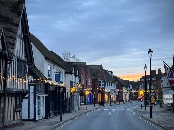 Muddy Stilettos says: "Dreaming of a village life with great schools, brilliant restaurants and a speedy commute? Dorridge has the lot – plus countryside walks and a strong community spirit."
