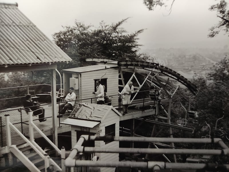 The Dudley Zoo chairlift in the 1950s. 