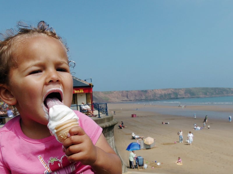 Filey was the top pick for peace and quiet. Debbie Anne beautifully described why it gets her vote: "Filey - so very beautiful, still retaining stillness, peacefulness, breathtaking views + walks." Trevor Dawson also offered a great bit of nostalgia: "Every time we went to Filey we'd go on a donkey... now we go in the car, it's a lot quicker." 🏖️ 1 hour 30 mins ETA