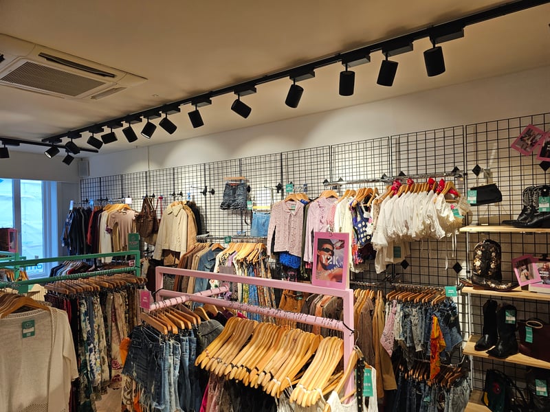 Glass Onion is a vintage store which only arrived in Leeds in March but is already one of my favourite spots. Across two floors, you can find an array of curated second-hand fashion.