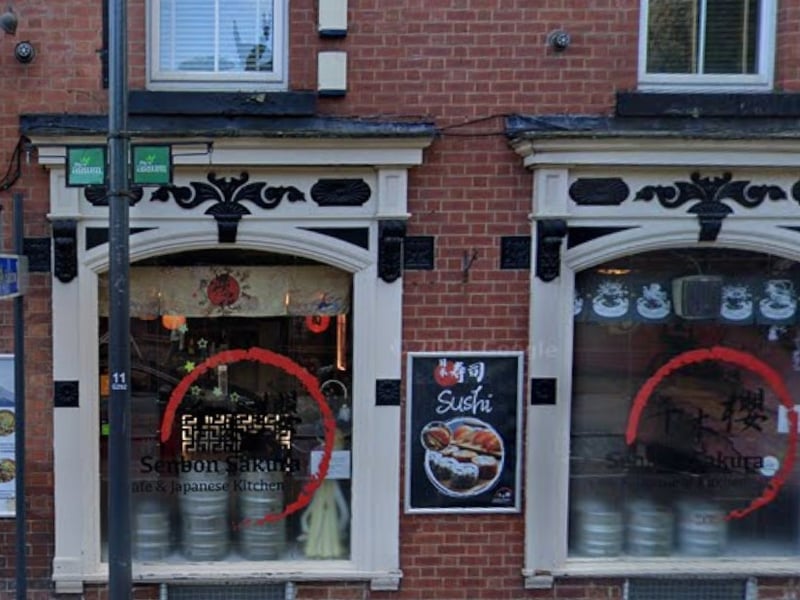 This city centre Japanese café offers a vegetarian sushi platter with 6 asparagus Maki, one Inari pocket, and six Yasai mixed pieces for £9.50.