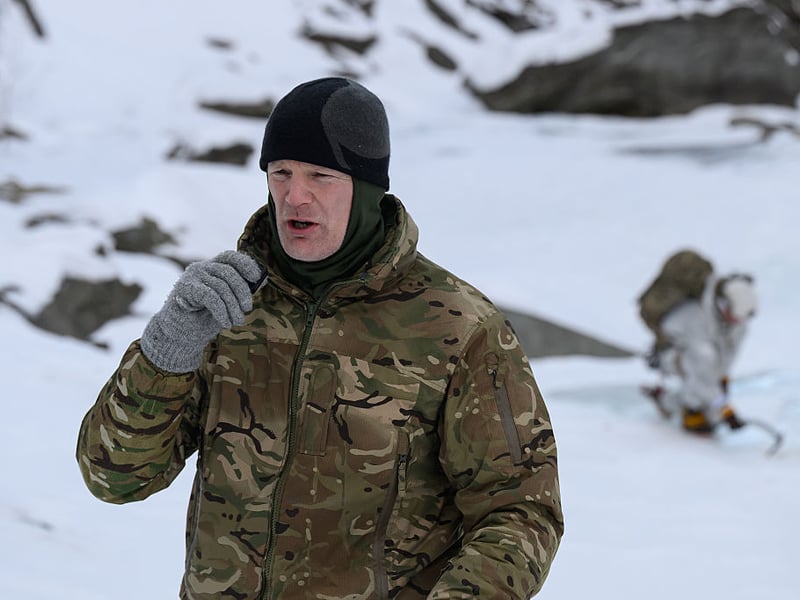 Aberdeen-born politician Alistair Carns has only been an MP since 2024, having previously been an officer in the Royal Marines. He's priced at 20/1 for the job of Labour leader.