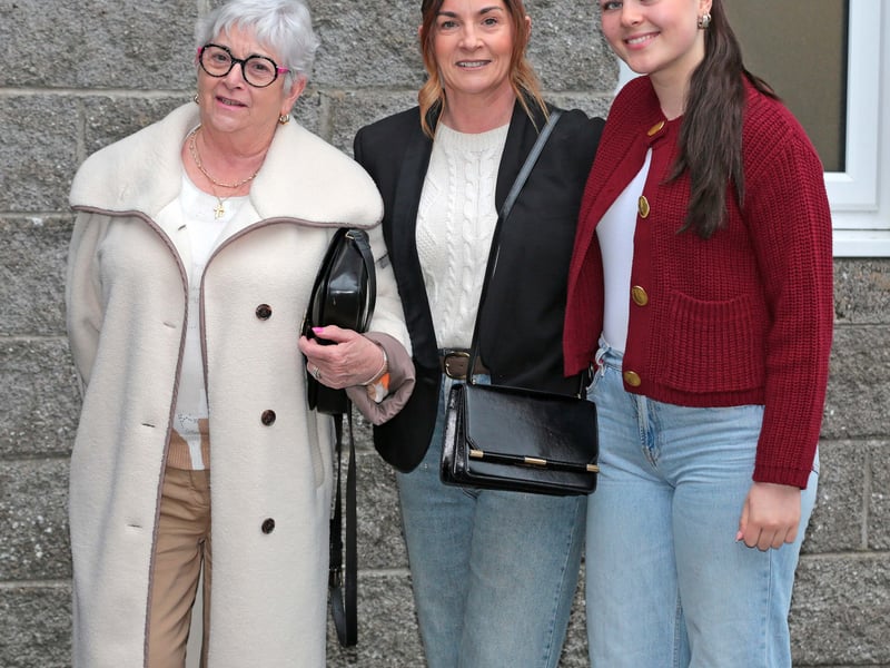 Caption: Maureen Dunne, Sharon and Skye Donnelly