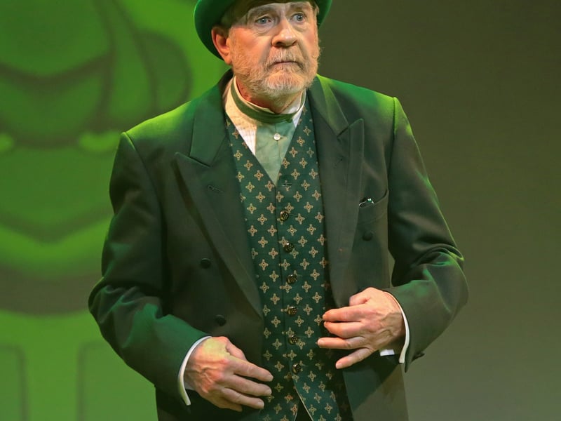 Caption: The legendary John Kelly as The Wizard in The Wizard of Oz