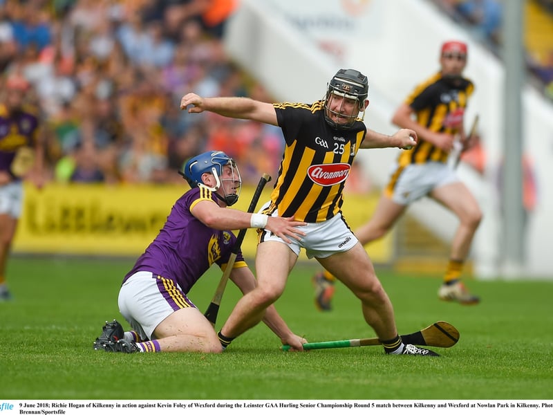 9 June 2018; Richie Hogan of Kilkenny in action against Kevin Foley of Wexford during the Leinster GAA Hurling Senior Championship Round 5 match between Kilkenny and Wexford at Nowlan Park in Kilkenny