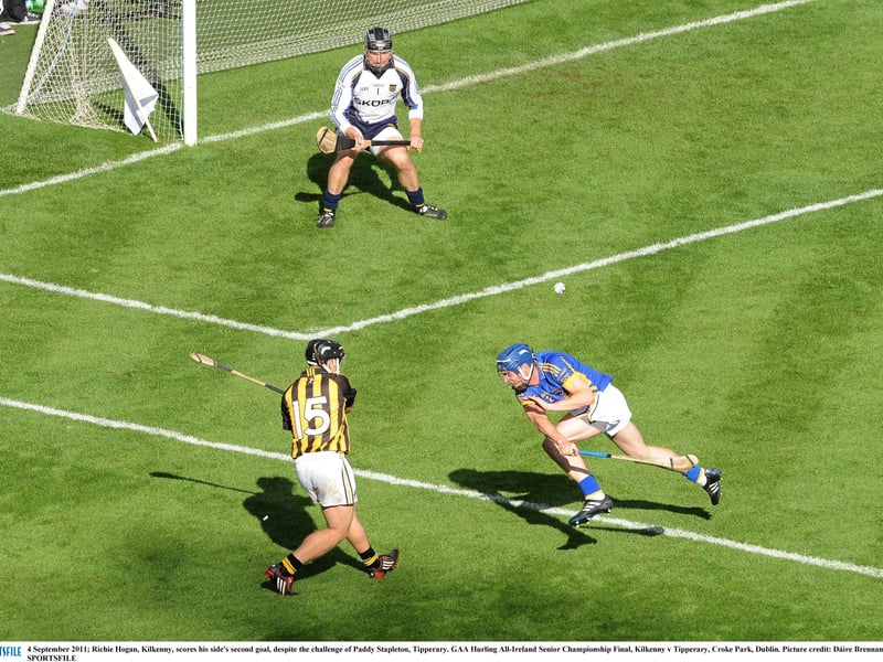 4 September 2011; Richie Hogan, Kilkenny, scores his side's second goal, despite the challenge of Paddy Stapleton, Tipperary. GAA Hurling All-Ireland Senior Championship Final, Kilkenny v Tipperary, Croke Park, Dublin