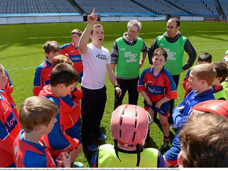 30 April 2013; Richie Hogan, Kilkenny hurler and manager of Belgrove Senior Boys, Clontarf, Co. Dublin, speaks to his team during half-time of the Corn Herald final at the Allianz Cumann na mBunscol Finals