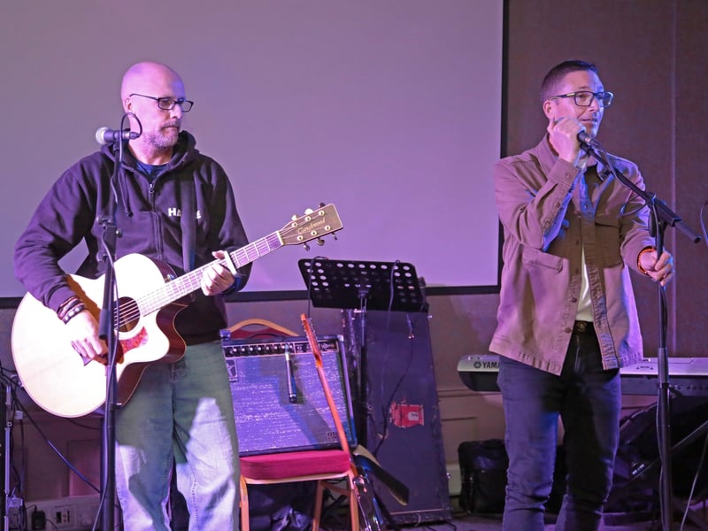 Caption: Oceans 11 performing at the Longford Live & Local gig in memory of Paschal Flaherty and in aid of Longford Hospice Homecare