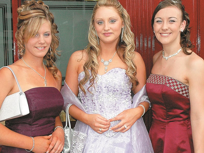 Caption: Rachel Tallon, Lisa Murphy and Charlene Keenan looking great for the 2006 St Mel's College Graduation