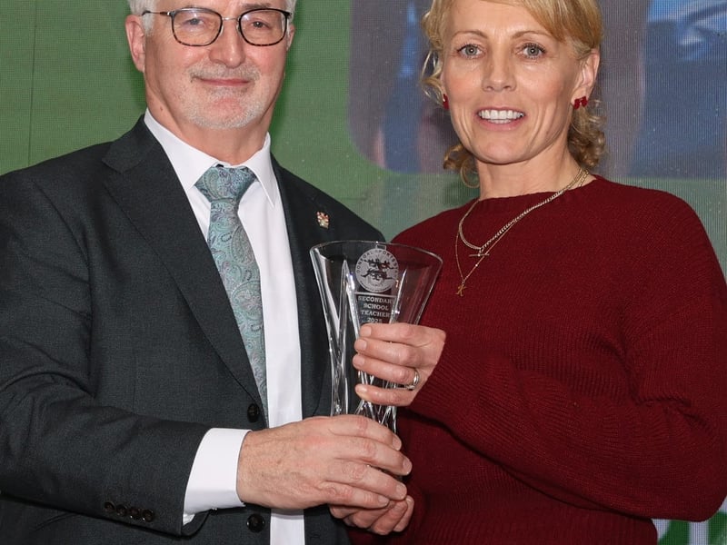 SECONDARY SCHOOL SPORTS TEACHER The winner of the 2025 Secondary School Teacher Award is Kathy-Ann Gibson, The Royal & Prior Comprehensive School, Raphoe As a Physical Education teacher at the Royal and Prior, Kathy-Ann has gone way beyond the call of duty in providing opportunities in Athletics, Badminton, Hockey and Rugby, while also contributing to coaching and developing the sport of Basketball, Darts, Soccer, Golf, Tennis, Table Tennis, and Volleyball. As you can imagine with such an array of sports, she gives up countless evenings and weekends in the process. Kathy-Ann has been coordinating the Transition Year Programme in recent years adding the opportunity for students to engage in numerous winter and adventure sports, even committing to travelling on her own family holiday time to scout out destinations to determine their suitability for her students. Kathy-Ann leaves no stone unturned in her quest to give her students sporting experiences that they may never otherwise get. In 2024/25 Kathy-Ann saw the Royal and Prior excel in many sporting fronts collecting many individual and team titles.