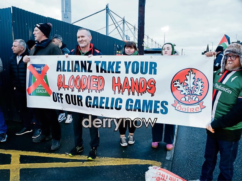 IN PICTURES: Derry and Tyrone supporters stand together in 'Drop ...