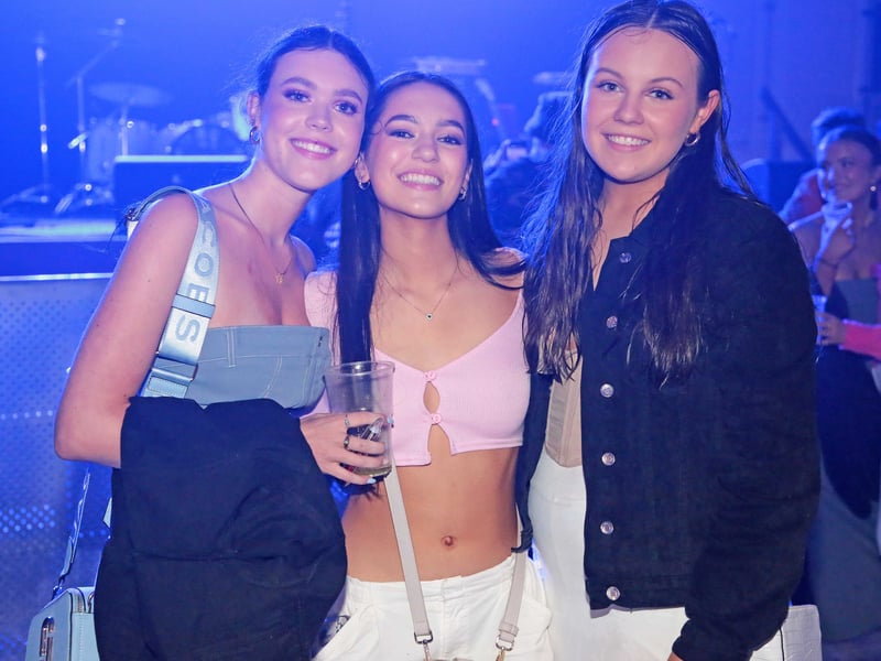 Caption: Ava Greene, Rachael McEvoy, Niamh Bohan Picture: Shelley Corcoran