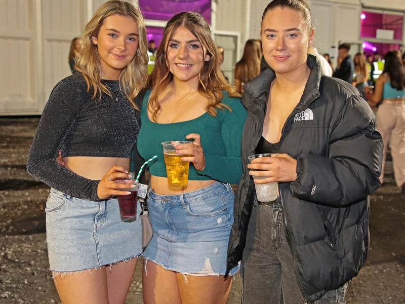 Caption: Sophia Keenan, Anna Kelly, Emma Nolan Picture: Shelley Corcoran