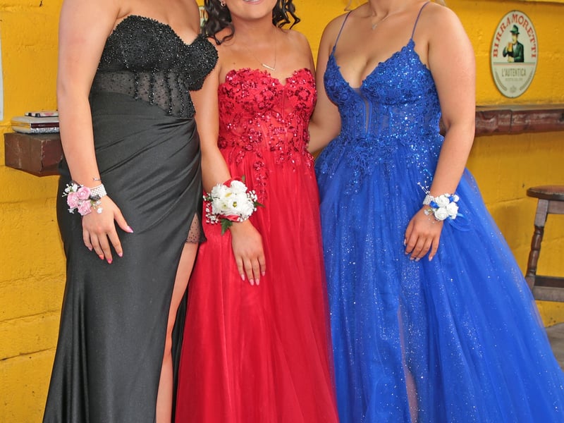 Caption: Lara Barden, Kate O'Connell and Aoife McVeigh