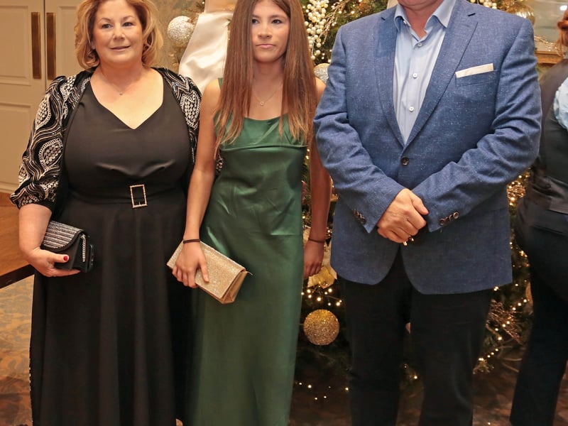 Caption: Ena, Saoirse and Oliver Carr