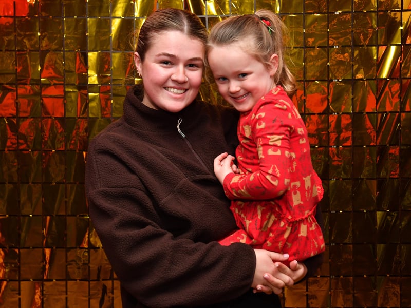 Caption: Molly O'Sullivan with her cousin Allie Kearney enjoying the Colehill NS 'Toy Show' fundraiser