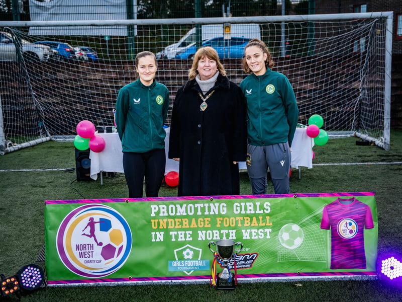 Deputy Mayor with Linfield stars and Rep of Ireland Players Jodie and Kerri Loughrey who presented the cups and medals