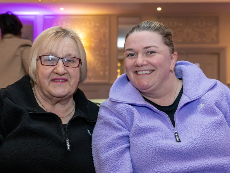 Celeb chef Kevin Dundon gave Laois locals a fantastic cookery demonstration in the Abbeyleix   Manor Hotel on Tuesday November 25, through a fundraiser for Laois Down Syndrome organised by  St Lazarians GAA Club.