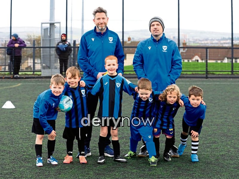 The Oxford Utd Stars team and coaches.
