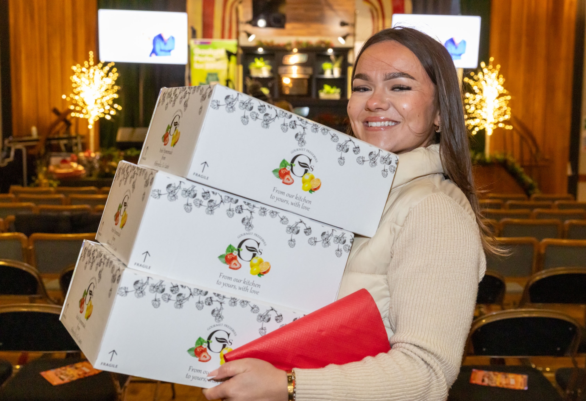 Much-loved celebrity chef, Edward Hayden, returned to Mountrath this November for the third annual  pre-Christmas Cookery Demonstration at Bloom HQ in aid of the Class of 1990 Restoration Project.